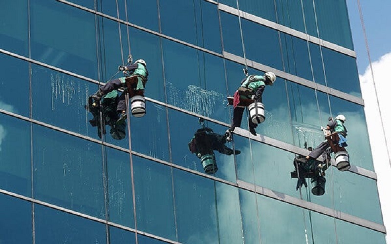 Facade Glass Cleaning Services
